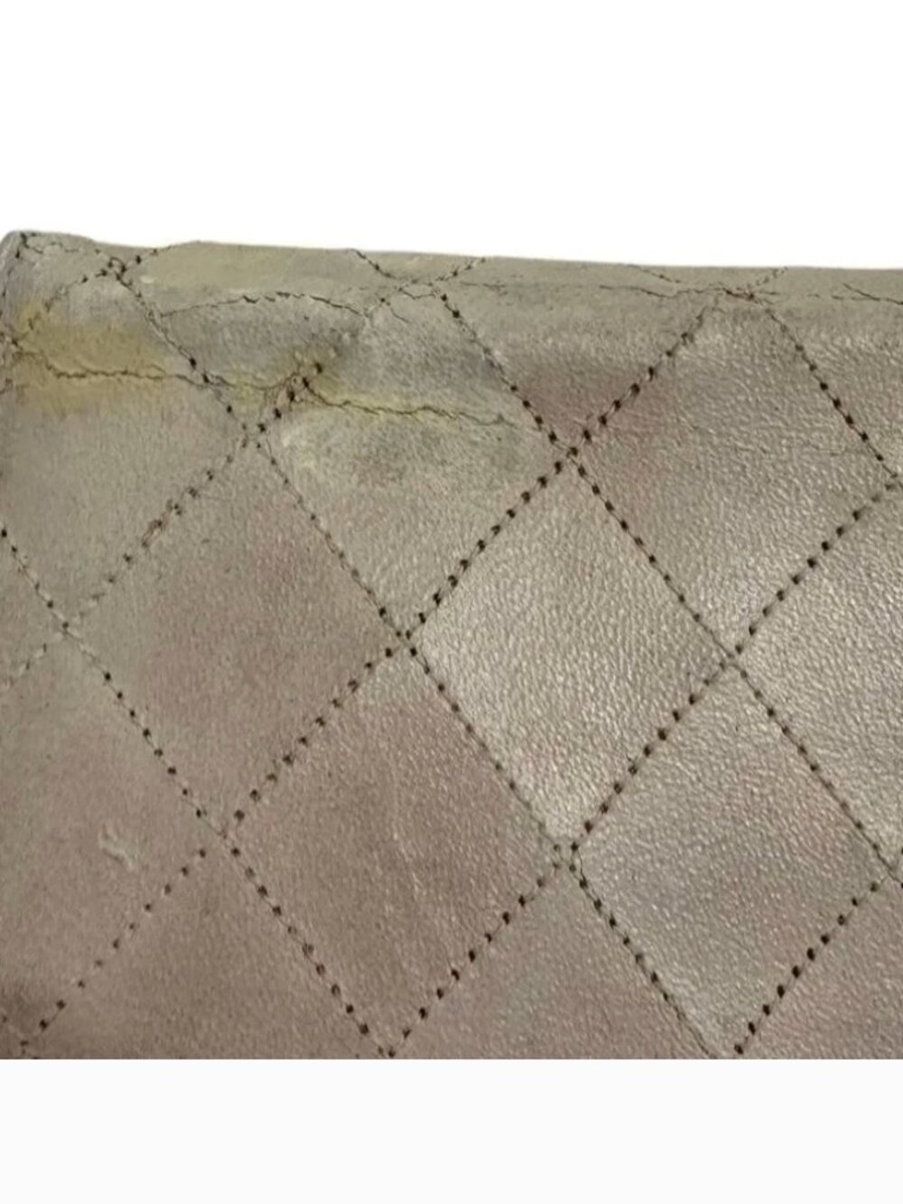 💯 Authentic Chanel Beige Quilted Shoulder Bag with Gold Chain w COA - Picture 10 of 16